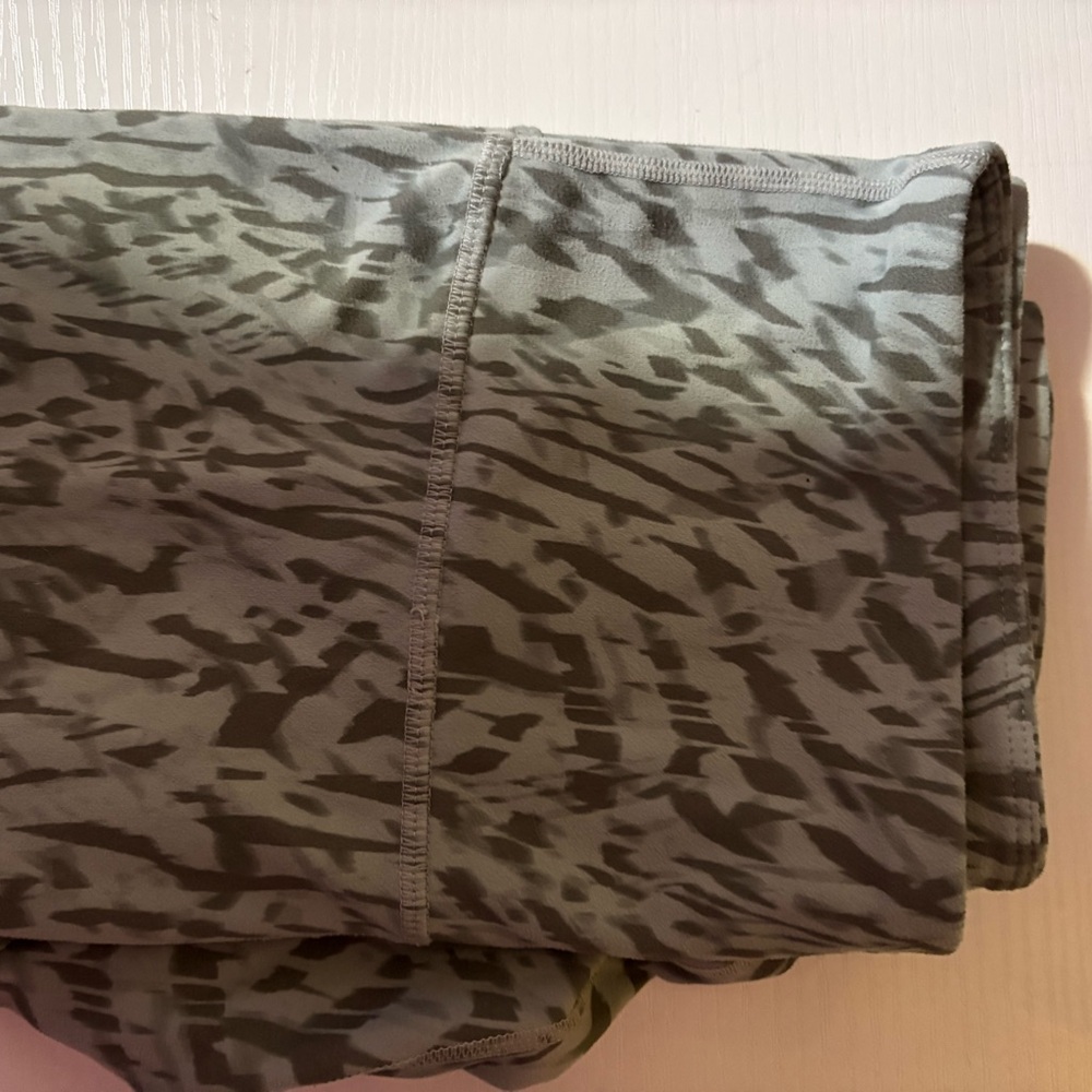 Gray Patterned Leggings